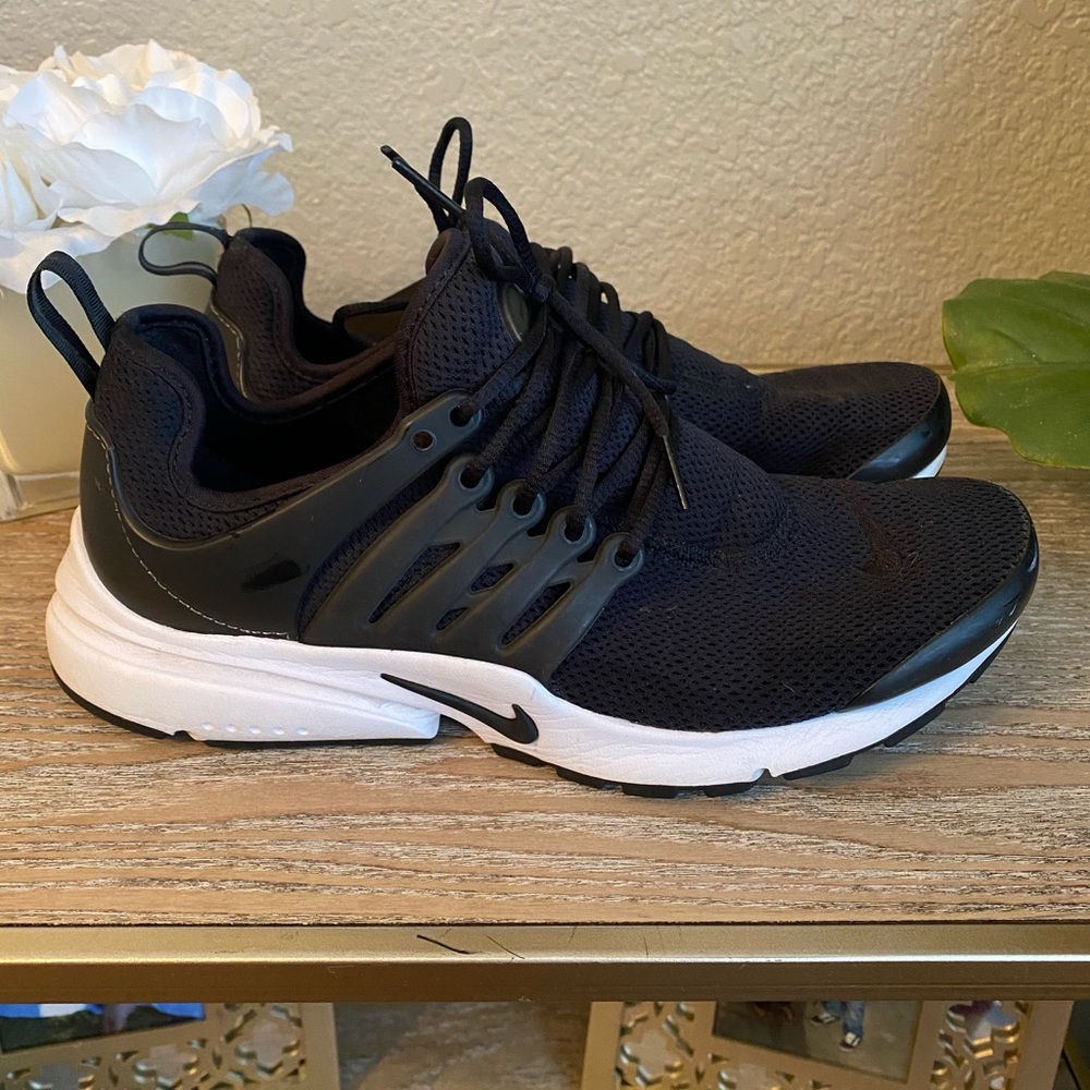 Nike Air Presto. Size 9